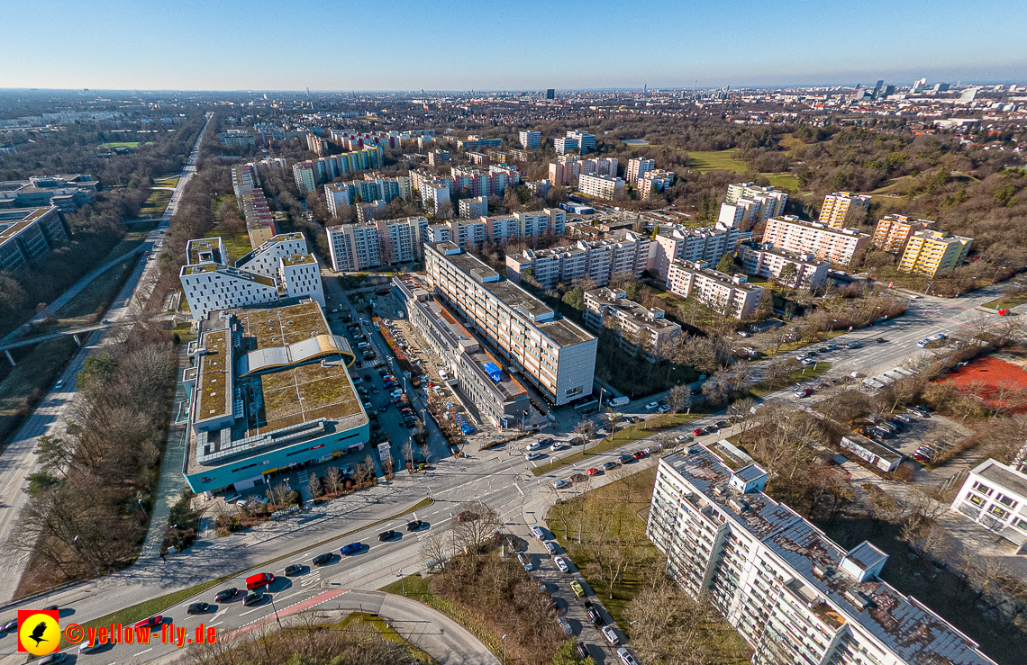 07.02.2023 - Luftbilder vom Plettzentrum in Neuperlache